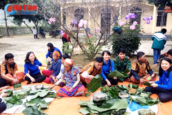 ban rao tre vui tet cham cha boi