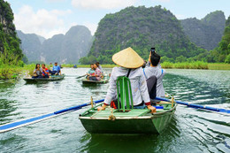 Tam Cốc Boat Tour: Khám phá tuyệt tác thiên nhiên cùng Pioneer Sail Travel