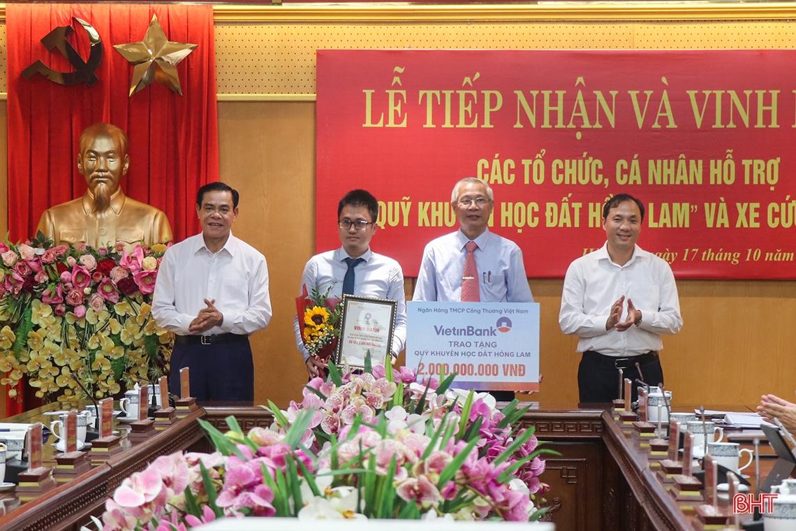 Hà Tĩnh tiếp nhận, vinh danh các tổ chức, cá nhân hỗ trợ “Quỹ Khuyến học đất Hồng Lam”