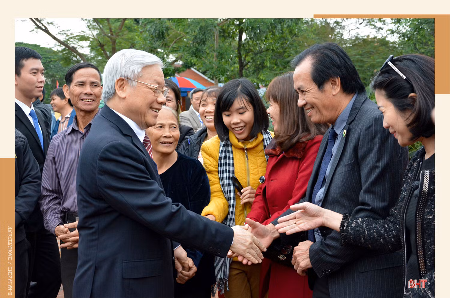 Đoàn kết một lòng, thực hiện tốt lời Bác dạy, xây dựng Hà Tĩnh phát triển nhanh và bền vững