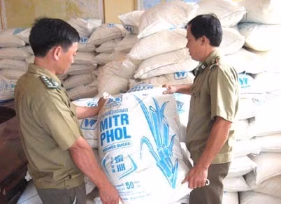 11 tấn đường "lậu" bị thu giữ tại Đồn BP cửa khẩu Cầu Treo