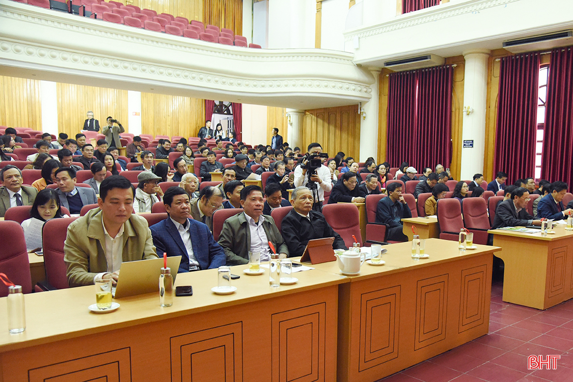 Đội ngũ trí thức, văn nghệ sỹ, nghệ nhân, nhà báo đồng hành thực hiện thắng lợi Nghị quyết Đại hội Đảng bộ Hà Tĩnh lần thứ XIX
