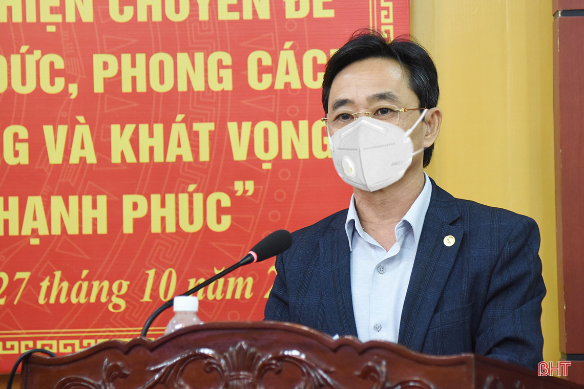 Phát huy vai trò, trách nhiệm của người đứng đầu trong học và làm theo Bác