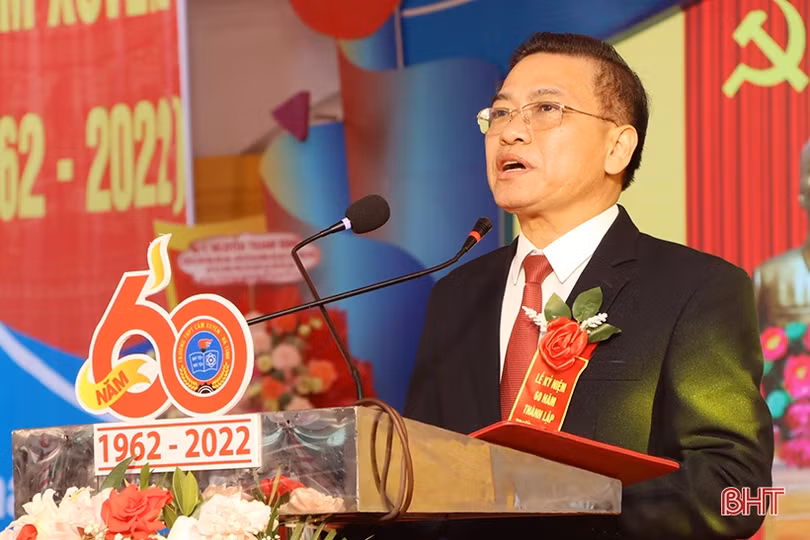 Trường THPT Cẩm Xuyên kỷ niệm 60 năm thành lập