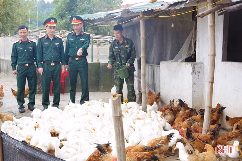Chăm tăng gia sản xuất, đảm bảo sức khỏe cho bộ đội