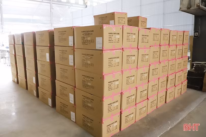 Đơn hàng sụt giảm, doanh nghiệp may xuất khẩu Hà Tĩnh lo ngại khó khăn kéo dài