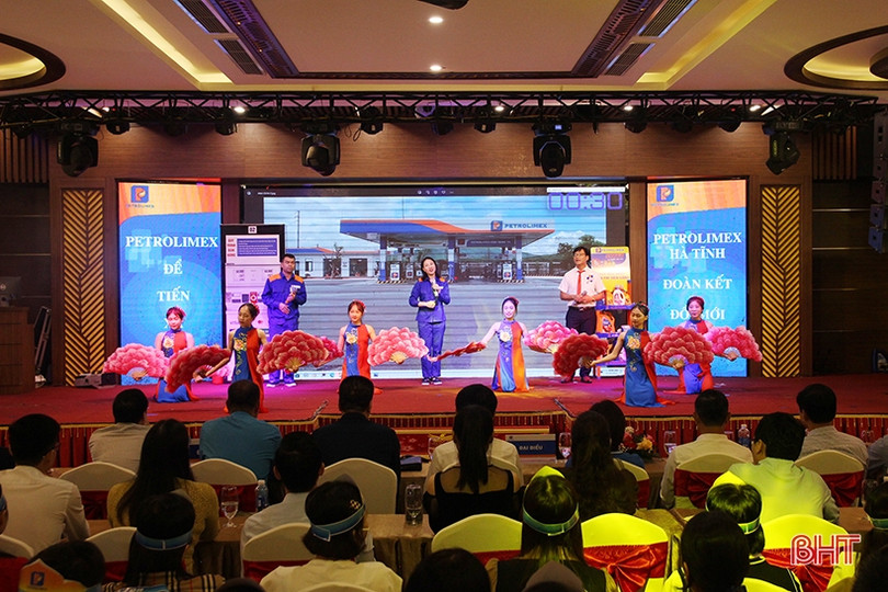 Công ty Xăng dầu Hà Tĩnh chung kết hội thi “Cửa hàng trưởng giỏi”