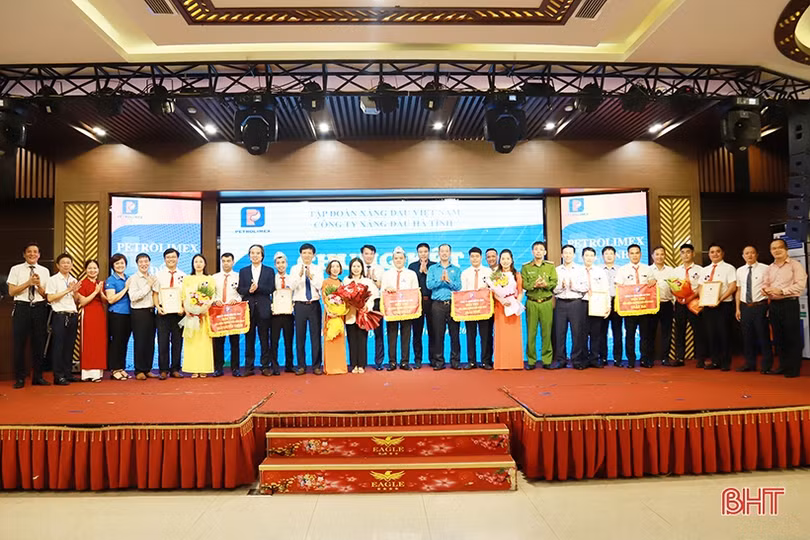 Công ty Xăng dầu Hà Tĩnh chung kết hội thi “Cửa hàng trưởng giỏi”