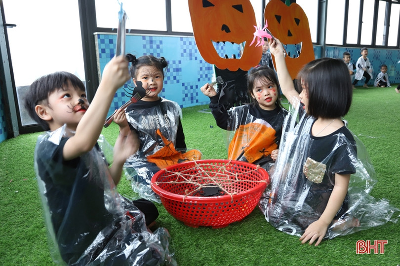 Những khoảnh khắc vui nhộn, đáng yêu của cô và trò Trường Mầm non Trí Đức