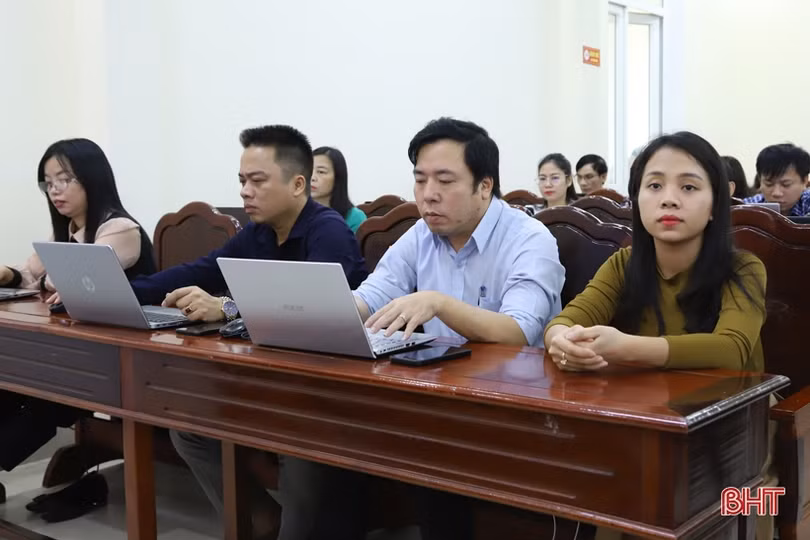 Đảng ủy Khối CCQ&DN Hà Tĩnh hướng dẫn ứng dụng phần mềm quản lý công tác Đảng