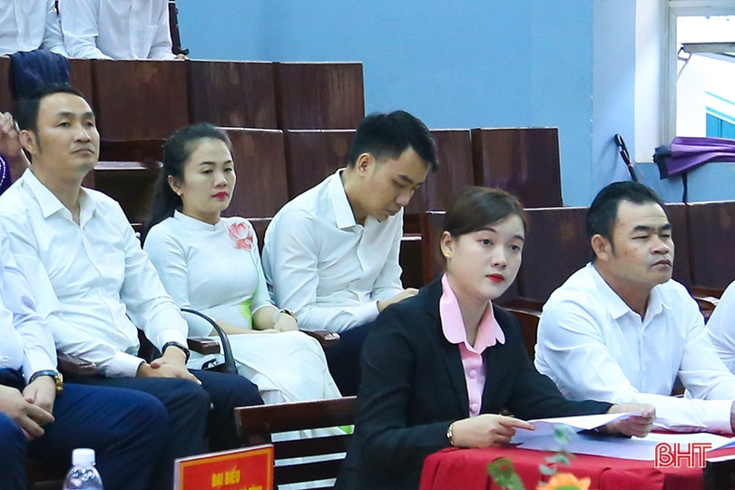 40 cán bộ, công chức, viên chức Hà Tĩnh được cấp chứng chỉ đào tạo tiếng Lào