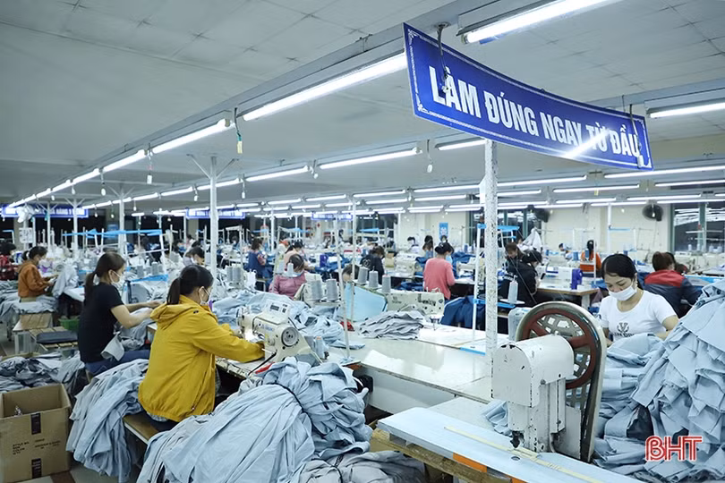 Đơn hàng sụt giảm, doanh nghiệp may xuất khẩu Hà Tĩnh lo ngại khó khăn kéo dài
