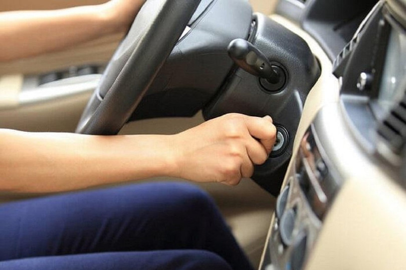 xe khó nổ máy Nguyên nhân khiến xe khó khởi động mùa lạnh