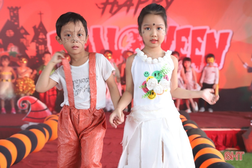 Những khoảnh khắc vui nhộn, đáng yêu của cô và trò Trường Mầm non Trí Đức