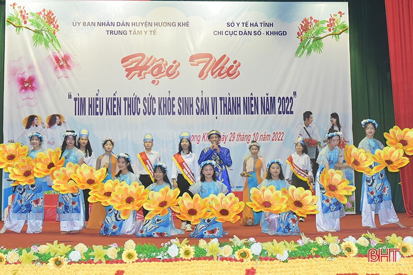 Học sinh Hương Khê thi tìm hiểu sức khỏe sinh sản vị thành niên, thanh niên