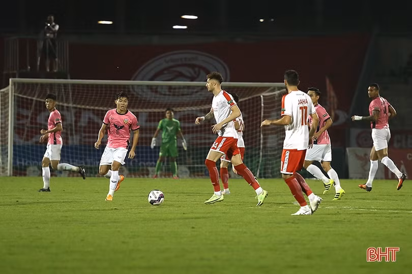 Hồng Lĩnh Hà Tĩnh chia điểm tiếc nuối trên sân nhà trước Viettel