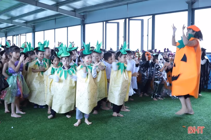 Những khoảnh khắc vui nhộn, đáng yêu của cô và trò Trường Mầm non Trí Đức