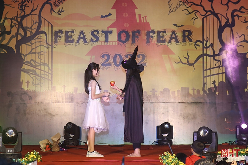 Đêm Halloween đầy sắc màu huyền bí của học sinh Albert Einstein