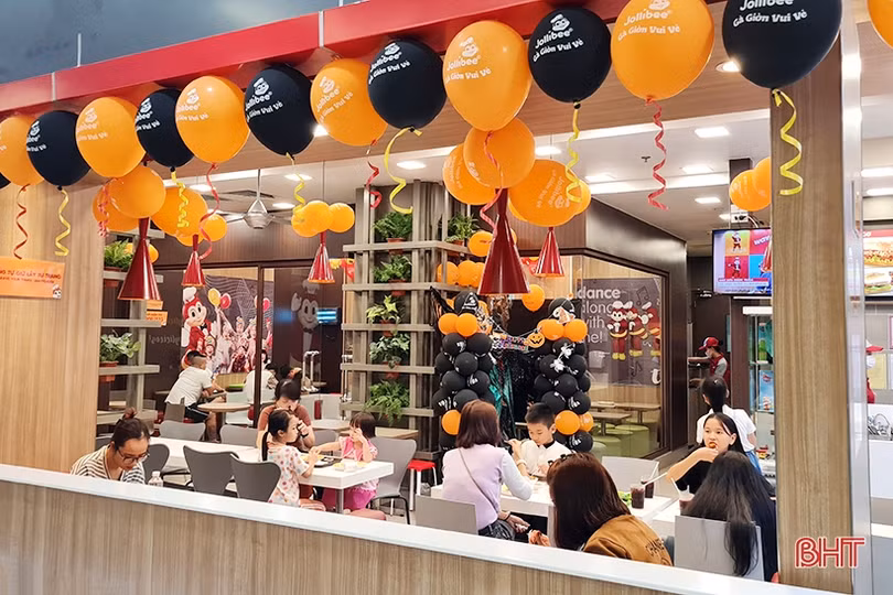 Sắc màu không khí đón Halloween ở TP Hà Tĩnh