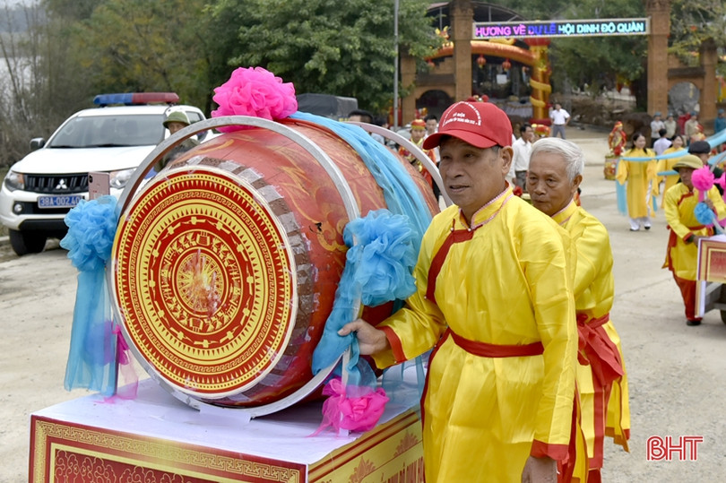 Đặc sắc lễ rước cấp thủy lễ hội Đền Cả - Dinh Đô quan Hoàng Mười