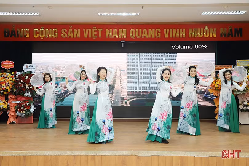 Agribank chi nhánh Hà Tĩnh II kỷ niệm 4 năm thành lập