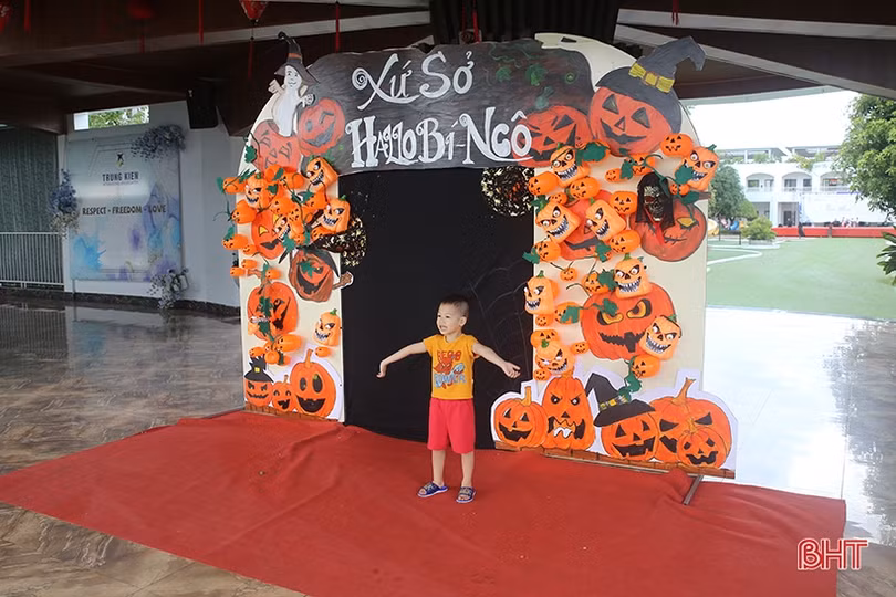 Sắc màu không khí đón Halloween ở TP Hà Tĩnh