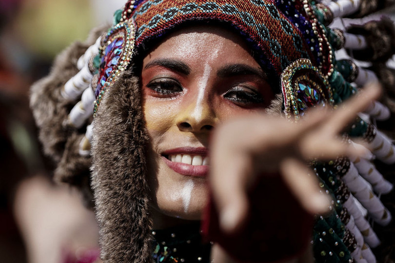 Rực rỡ sắc màu Lễ hội Nhiệt đới ở Paris