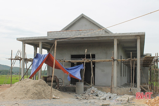 Trưởng ban Tuyên giáo Tỉnh ủy đánh giá cao việc huy động nguồn lực xây dựng NTM ở Can Lộc