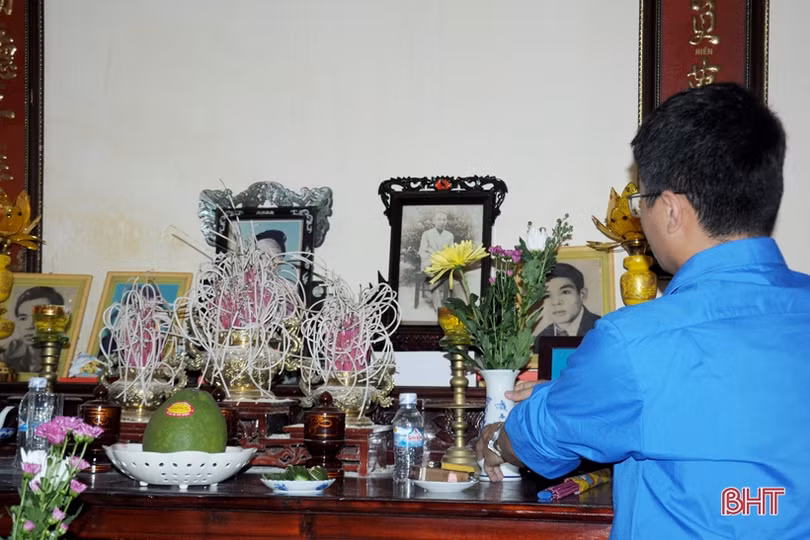 Ấm áp bữa cơm tình nghĩa bên gia đình Mẹ Việt Nam Anh hùng