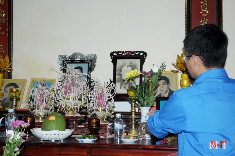 Ấm áp bữa cơm tình nghĩa bên gia đình Mẹ Việt Nam Anh hùng