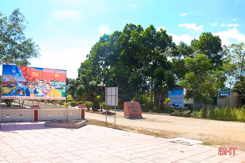 Thực hư chuyện chủ tịch UBND xã dùng bằng giả ở Hà Tĩnh?