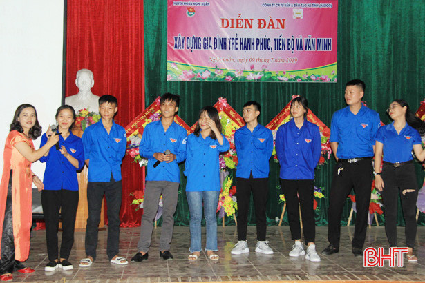 Chuyên gia “bật mí” cách giữ lửa hạnh phúc cho cán bộ đoàn ở Nghi Xuân