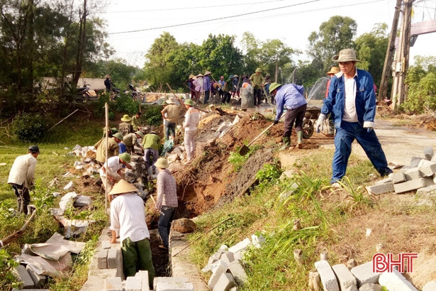 Nông dân Hà Tĩnh góp hơn 9 tỷ đồng xây dựng nông thôn mới