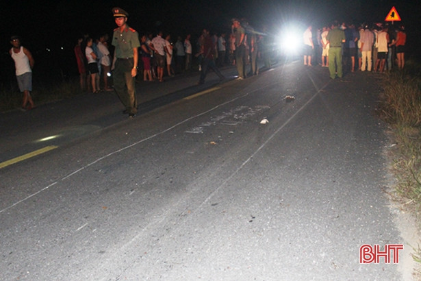 Tài xế ô tô biển Hà Nội tông chết 3 người ở Hà Tĩnh đã đến trình diện