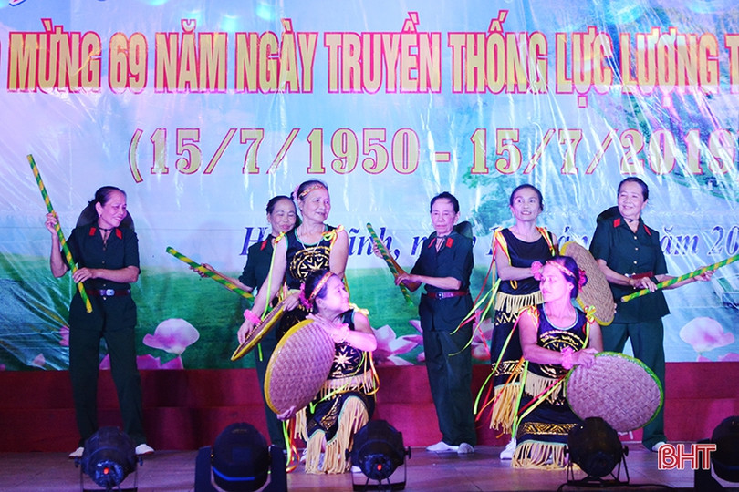 Lắng đọng cảm xúc hội diễn văn nghệ cựu TNXP Hà Tĩnh