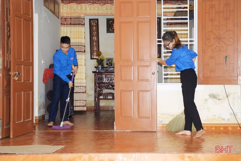 Ấm áp bữa cơm tình nghĩa bên gia đình Mẹ Việt Nam Anh hùng