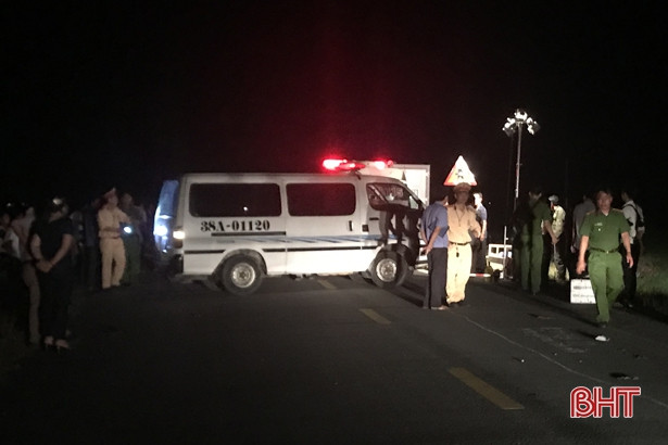 Tài xế ô tô biển Hà Nội tông chết 3 người ở Hà Tĩnh đã đến trình diện