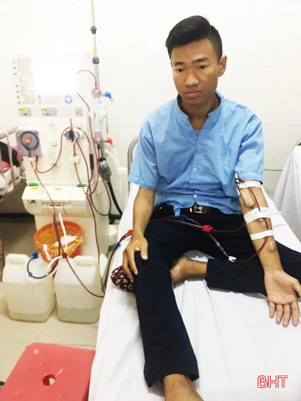 Bán hết gia sản để chạy thận, cả gia đình rơi vào cảnh khốn khó