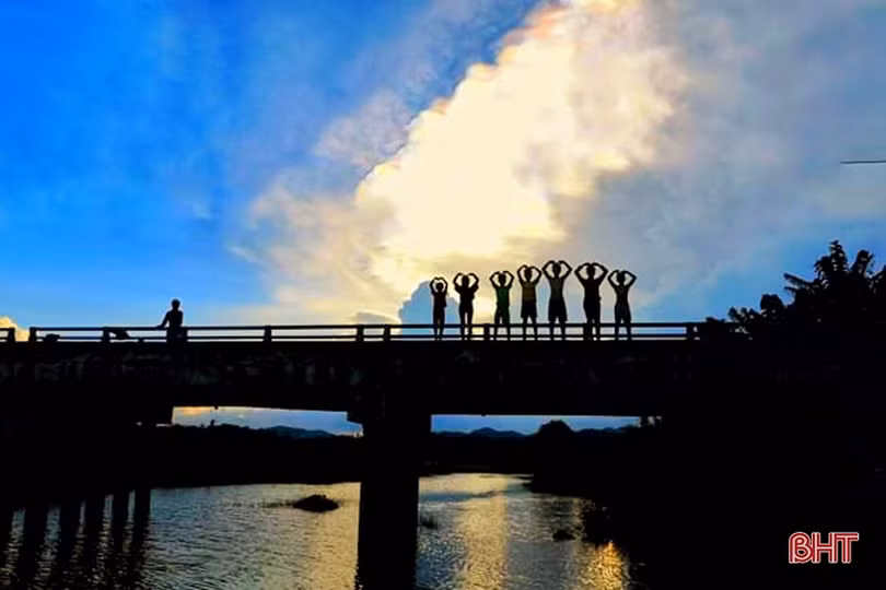 Trở về tuổi thơ cùng những ngày hè thú vị của trẻ em Hà Tĩnh