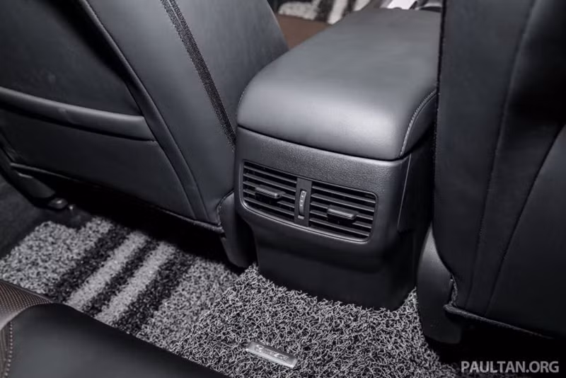 Hình ảnh chi tiết Mazda3 2019 giá gần 800 triệu đồng tại Malaysia