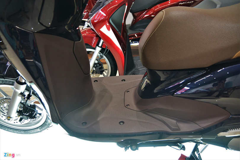 Honda Lead thế hệ mới 3 phiên bản, đại lý chưa có xe để bán