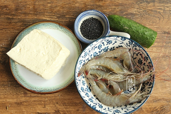 Bánh đậu phụ chiên tôm mới lạ bé nào cũng thích cũng mê