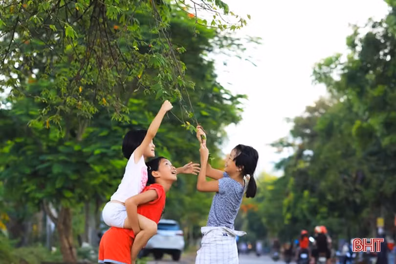 Trở về tuổi thơ cùng những ngày hè thú vị của trẻ em Hà Tĩnh