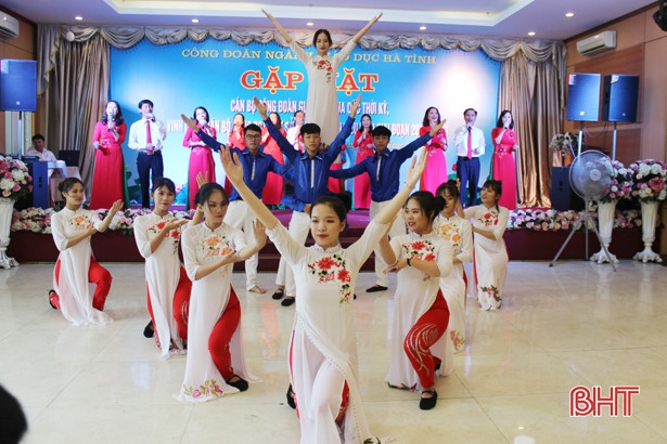 Vinh danh 25 cán bộ, đoàn viên công đoàn cơ sở ngành giáo dục Hà Tĩnh