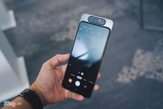Galaxy A80 lên kệ tại Việt Nam - camera trượt xoay, giá 15 triệu đồng