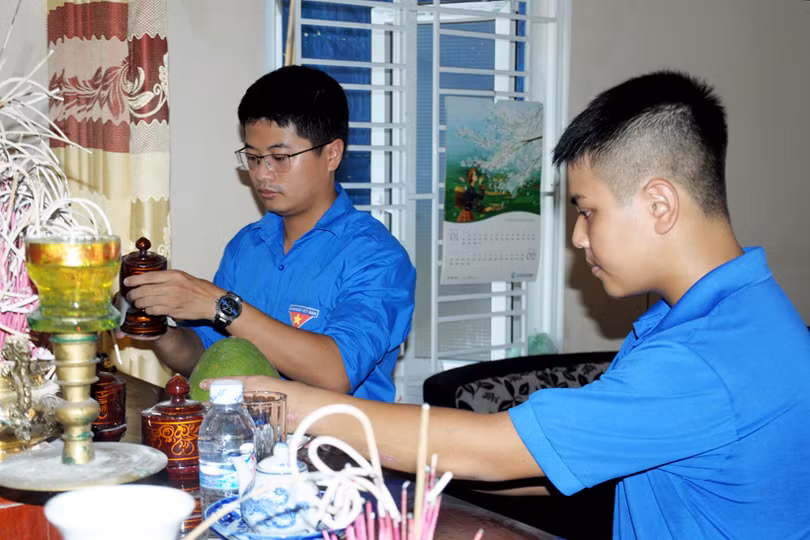 Ấm áp bữa cơm tình nghĩa bên gia đình Mẹ Việt Nam Anh hùng