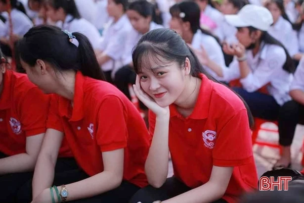 Cô gái Hà Tĩnh hiến tạng mẹ cứu người: "Phải học tốt để có tương lai" ảnh 5 Cô gái Hà Tĩnh hiến tạng mẹ cứu người: “Phải học tốt để có tương lai”