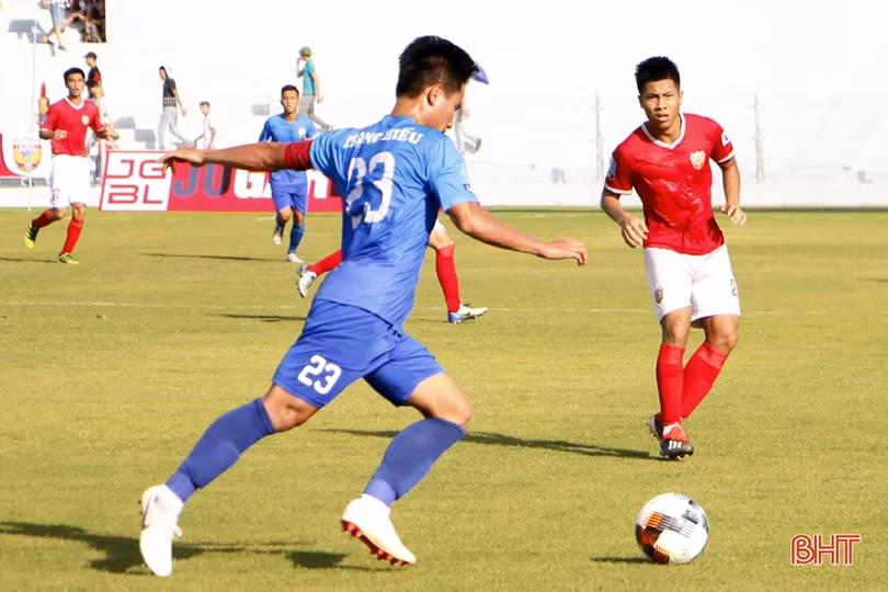 Hàng công thiếu duyên, Hồng Lĩnh Hà Tĩnh thất thủ trước An Giang ngay trên sân nhà