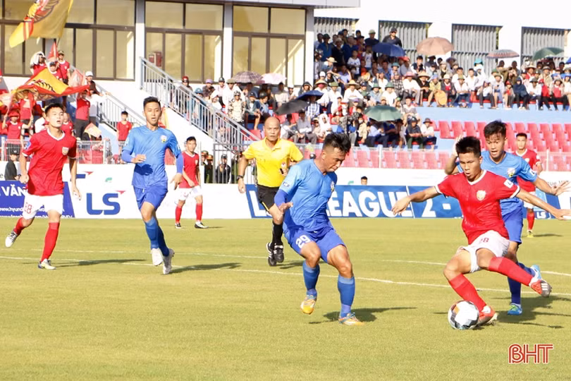 Hàng công thiếu duyên, Hồng Lĩnh Hà Tĩnh thất thủ trước An Giang ngay trên sân nhà
