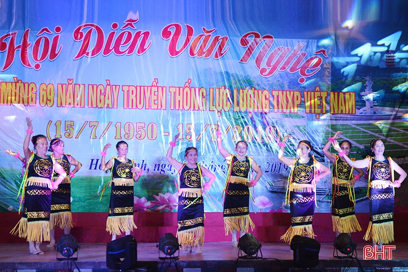 Lắng đọng cảm xúc hội diễn văn nghệ cựu TNXP Hà Tĩnh